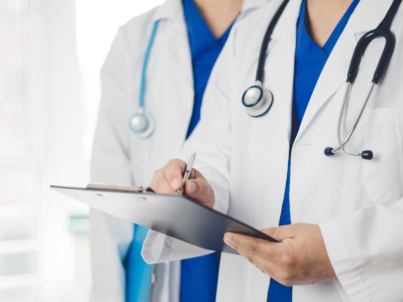 Que opinan los médicos de los zapatos joya